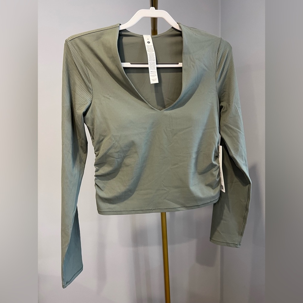 NWT LULULEMON ALL IT TAKES V-NECK LS B-D CUP RIB NULU